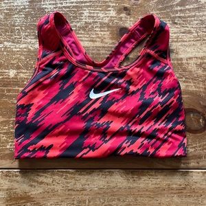 Nike sports bra size small